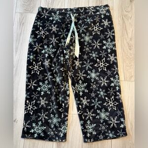 Women’s Maurice’s 3X Snowflake Pattern PJ Pants (missing size/brand/comp. tags)